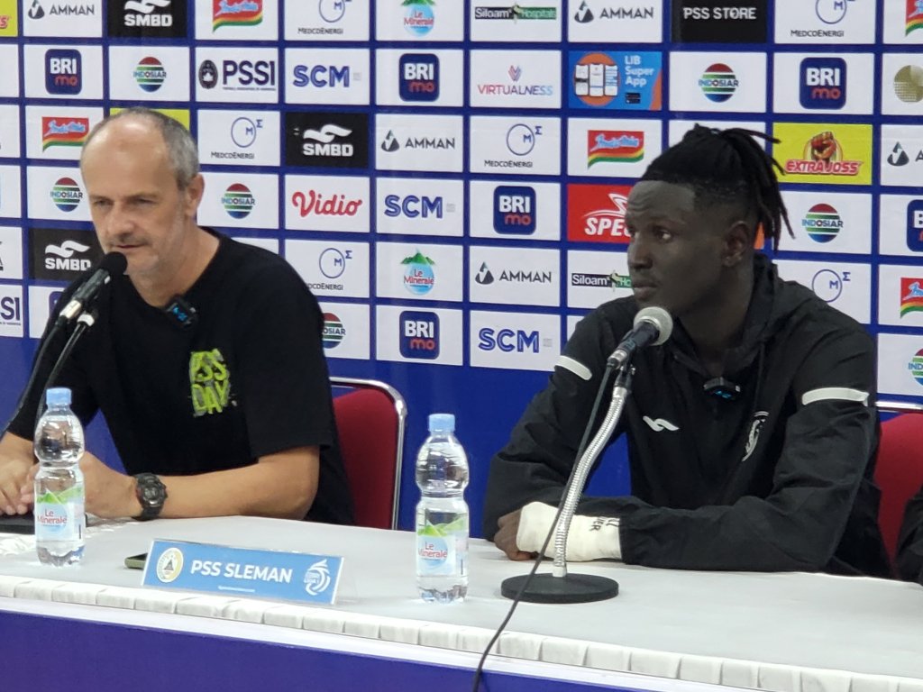 Menang Melawan Persib, Pelatih PSS Mengaku Bangga Pada&nbsp;Pemain