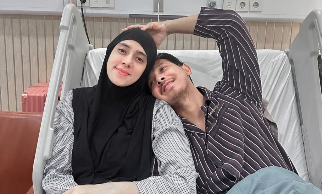 Masih Pemulihan, Sonny Septian Puji Pengorbanan Fairuz A Rafiq